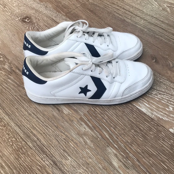 Women’s converse - Picture 3 of 5